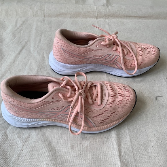 Gel Running Shoes - Picture 4 of 6